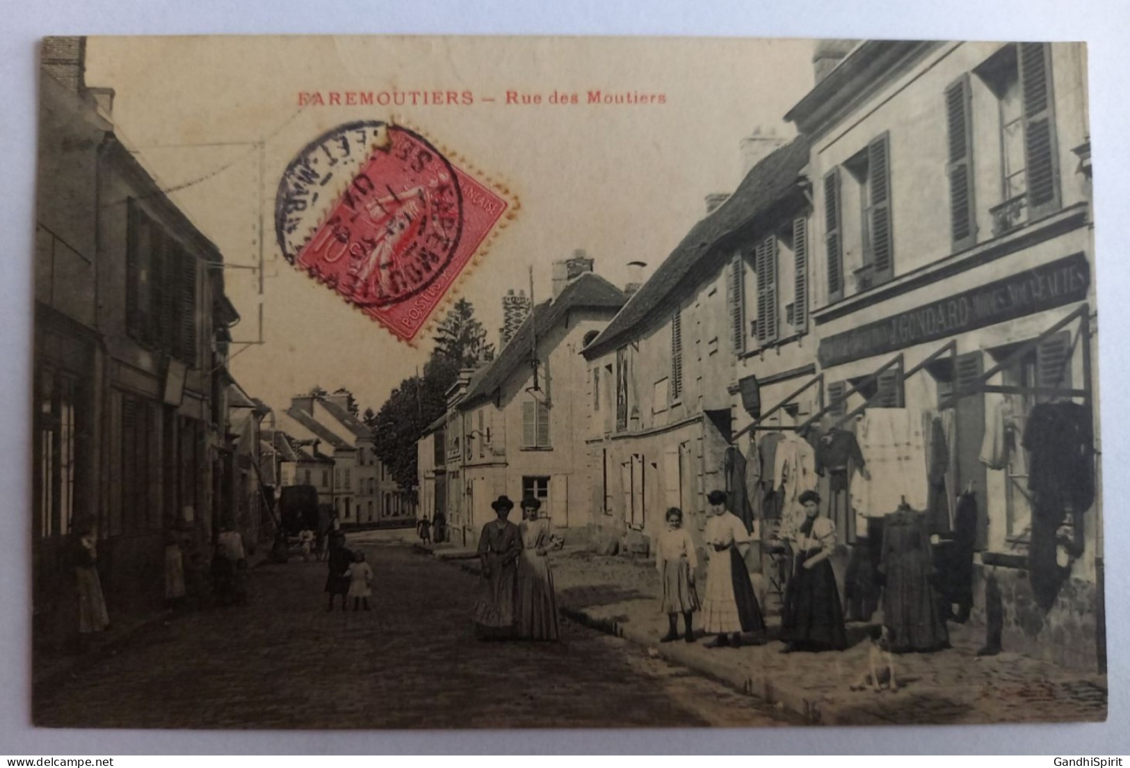 Faremoutiers - Rue Des Moutiers - J. Gondard Mercerie, Confections, Modes, Nouveautés - Faremoutiers