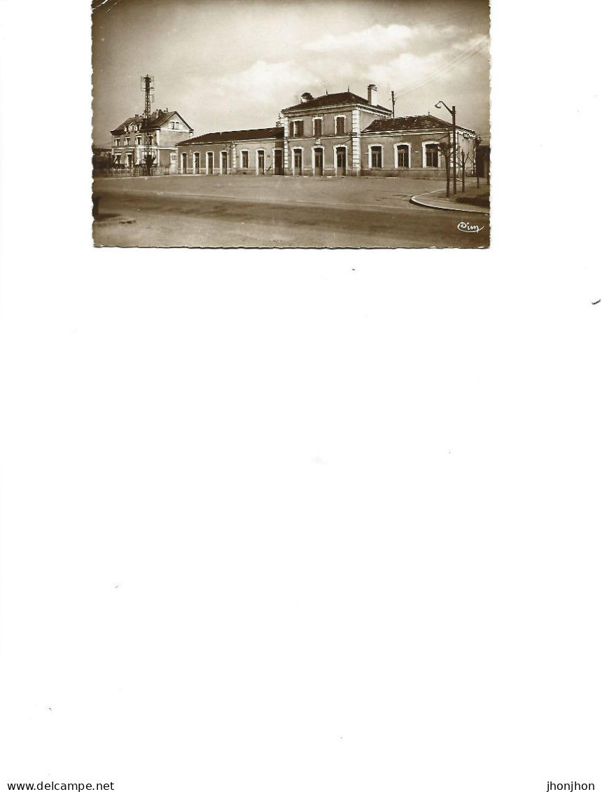 France - Postcard Used   1953 -   Les Laumes - Alesia - The Station  - 2/scans - Venarey Les Laumes
