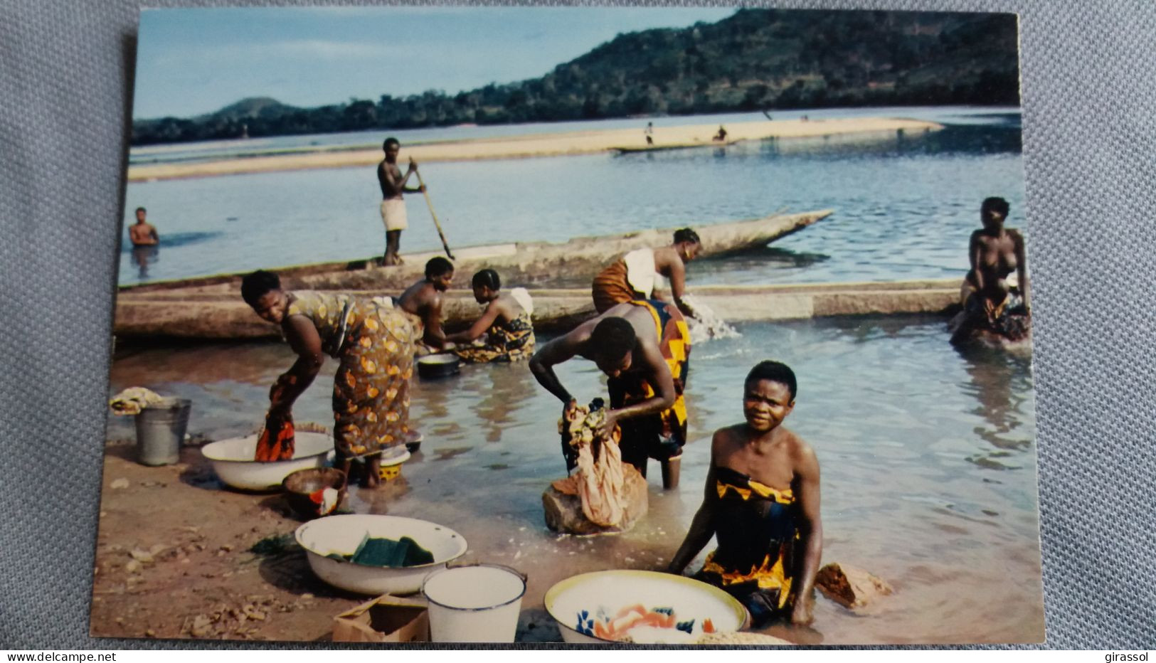 CPSM AFRIQUE EN COULEURS HOA QUI 4025 LESSIVE DS LA RIVIERE DONT UNE  SEINS NUS  FOLKLORE D AFRIQUE NOIRE  ETHNIQUE - Non Classés