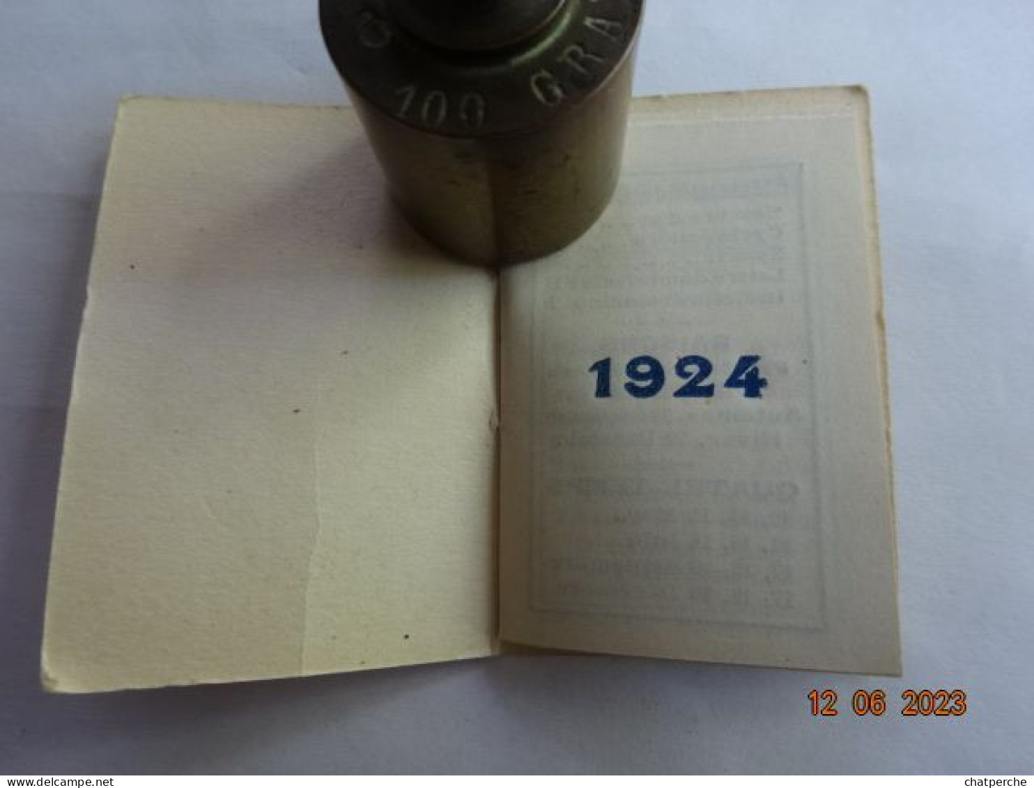 CALENDRIER 1924 FILLETTE ET SA CRUCHE LIBRAIRIE  E. MAZILLE PARIS - Petit Format : 1921-40