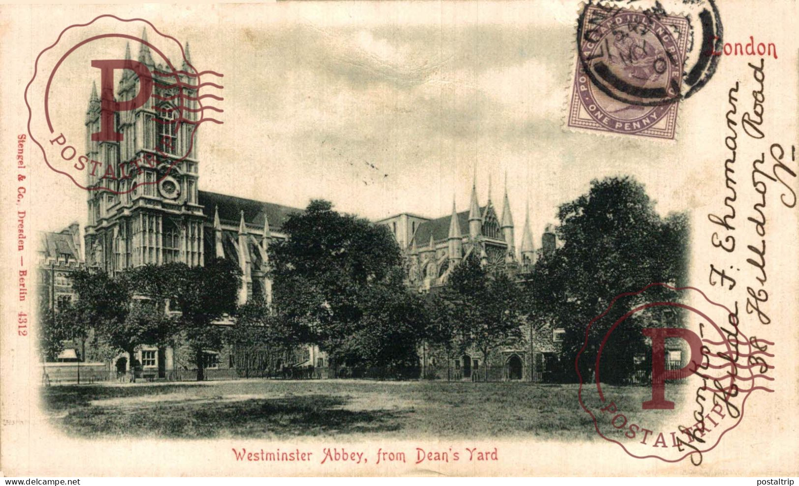 UK. LONDON. WESMINSTER ABBEY FROM DEAN'S YARD - Westminster Abbey