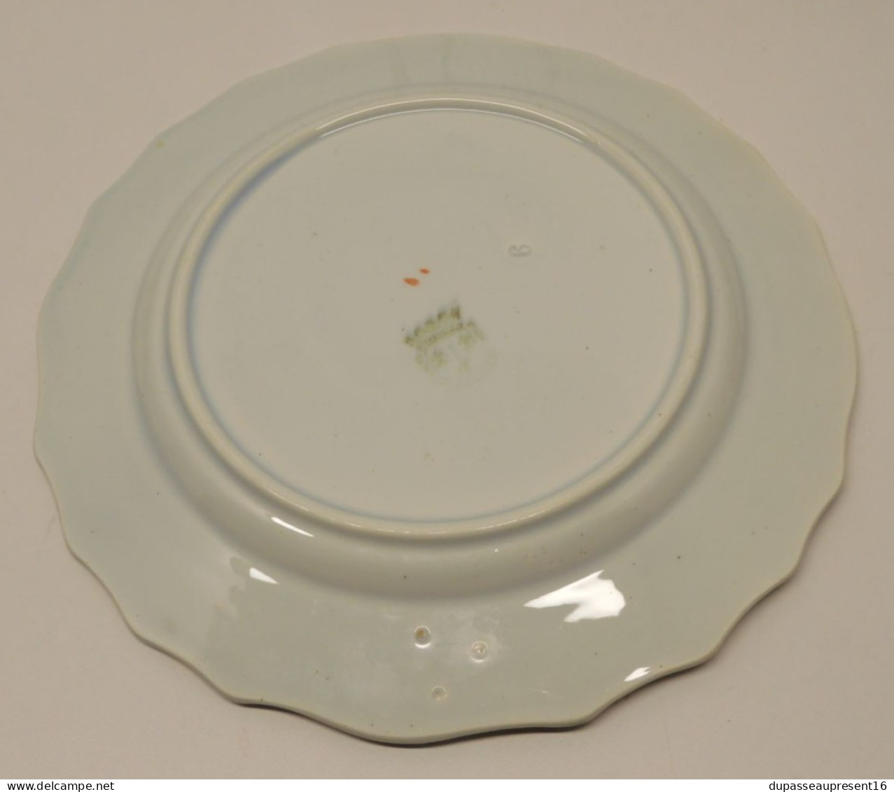 -ASSIETTE A DESSERT CERAMIQUE SAINT AMAND HAMAGE ANCIENNE MOIS de MARS XXe   E