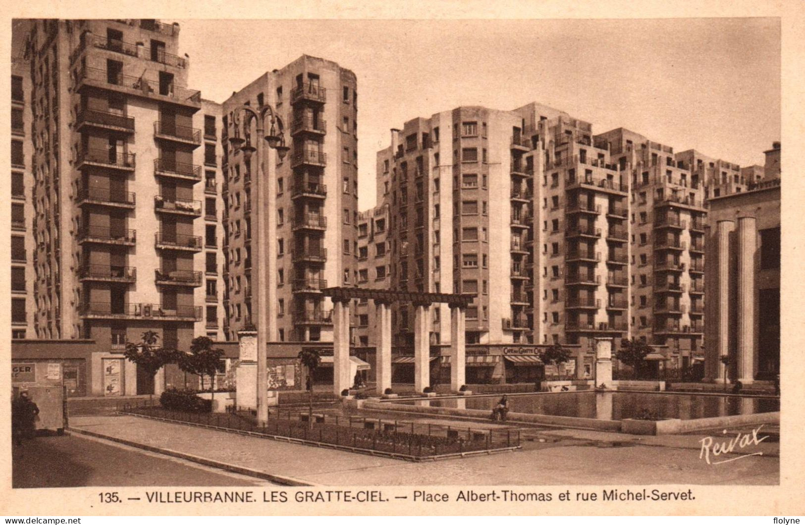 Villeurbanne - Les Grattes Ciel - Place Albert Thomas Et Rue Michel Servet - Hlm Quartier Architecture - Villeurbanne