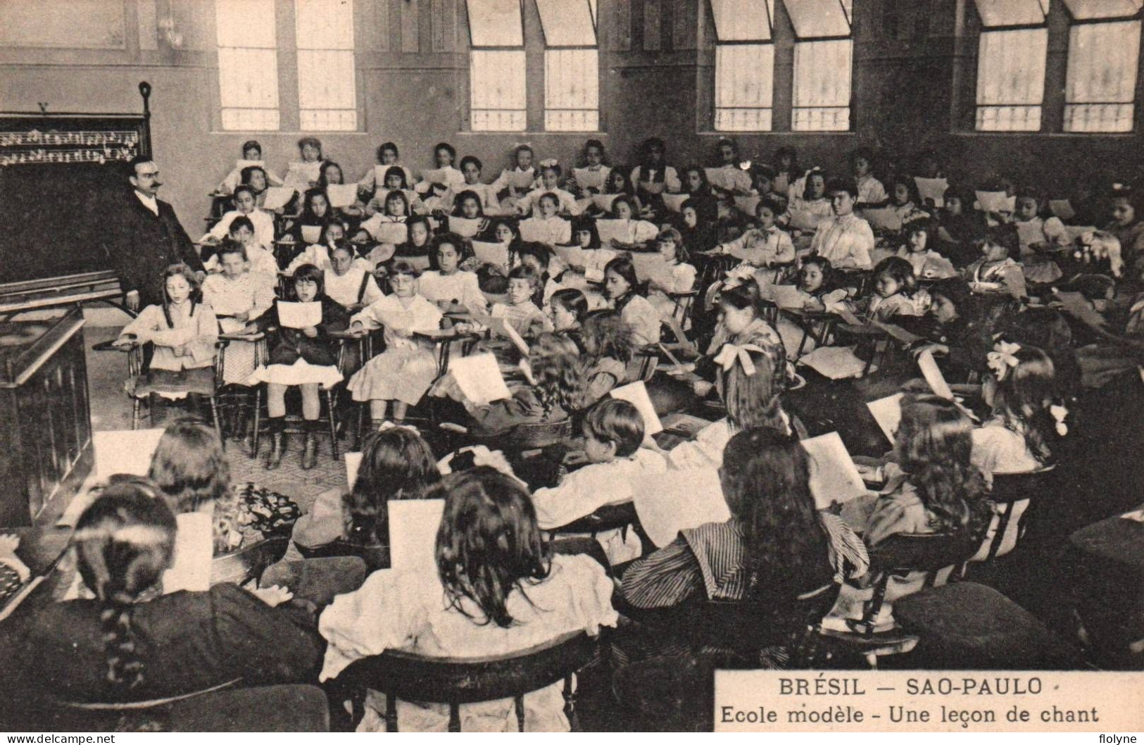 Sao Paulo - école Modèle - Une Leçon De Chant - Brésil Brazil - School - São Paulo