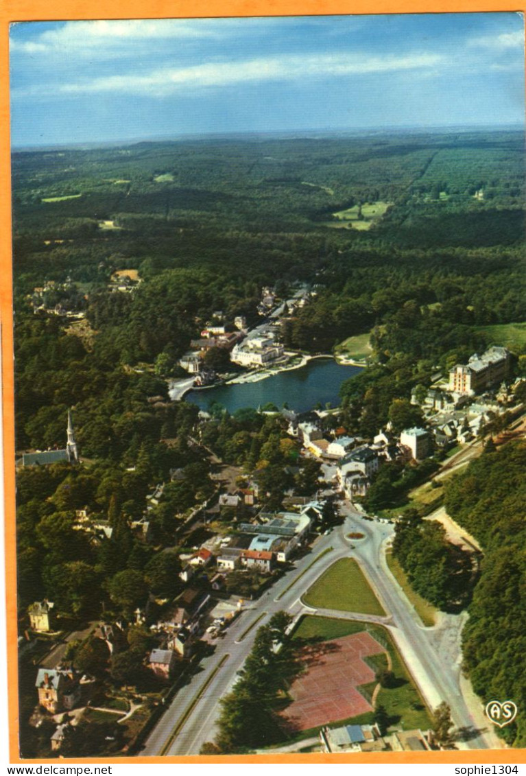 BAGNOLES De L'ORNE - Vue Générale Vers Le Casino Du Lac Et La Forêt D'Andaine à L'infini - 1973 - - Casino