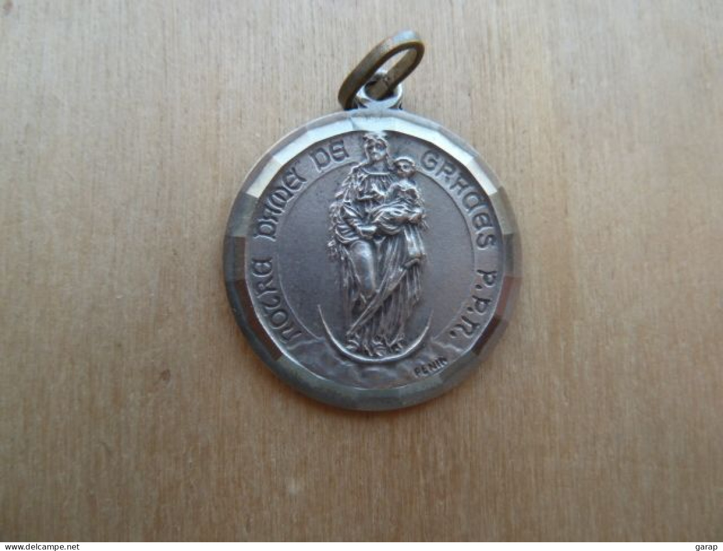 Rada-044 Médaille N.D. De GRACES Signée Pénin,pourtour En Relief Diamanté - Art Religieux