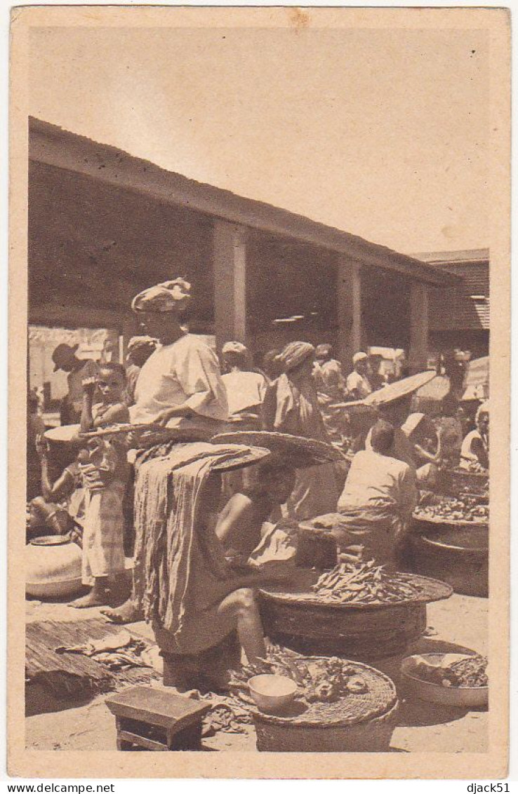 Afrique / Bénin / COTOUNOU - LE MARCHE AUX POISSONS - 1949 - Benin