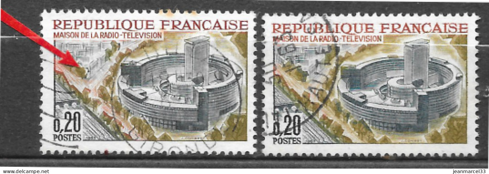 Variété France N° 1402 Oblitérés Impression Défectueuse Coin Modifié à Coté Du Normal - Usados