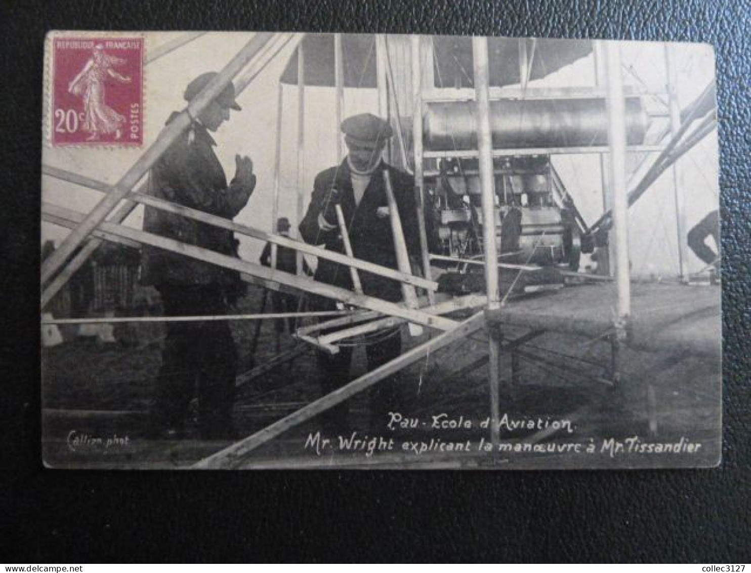 T1 - Pau - Ecole D'Aviation - Mr. Wright Expliquant La Manoeuvre à Mr. Tissandier - 1911 - Aviateurs