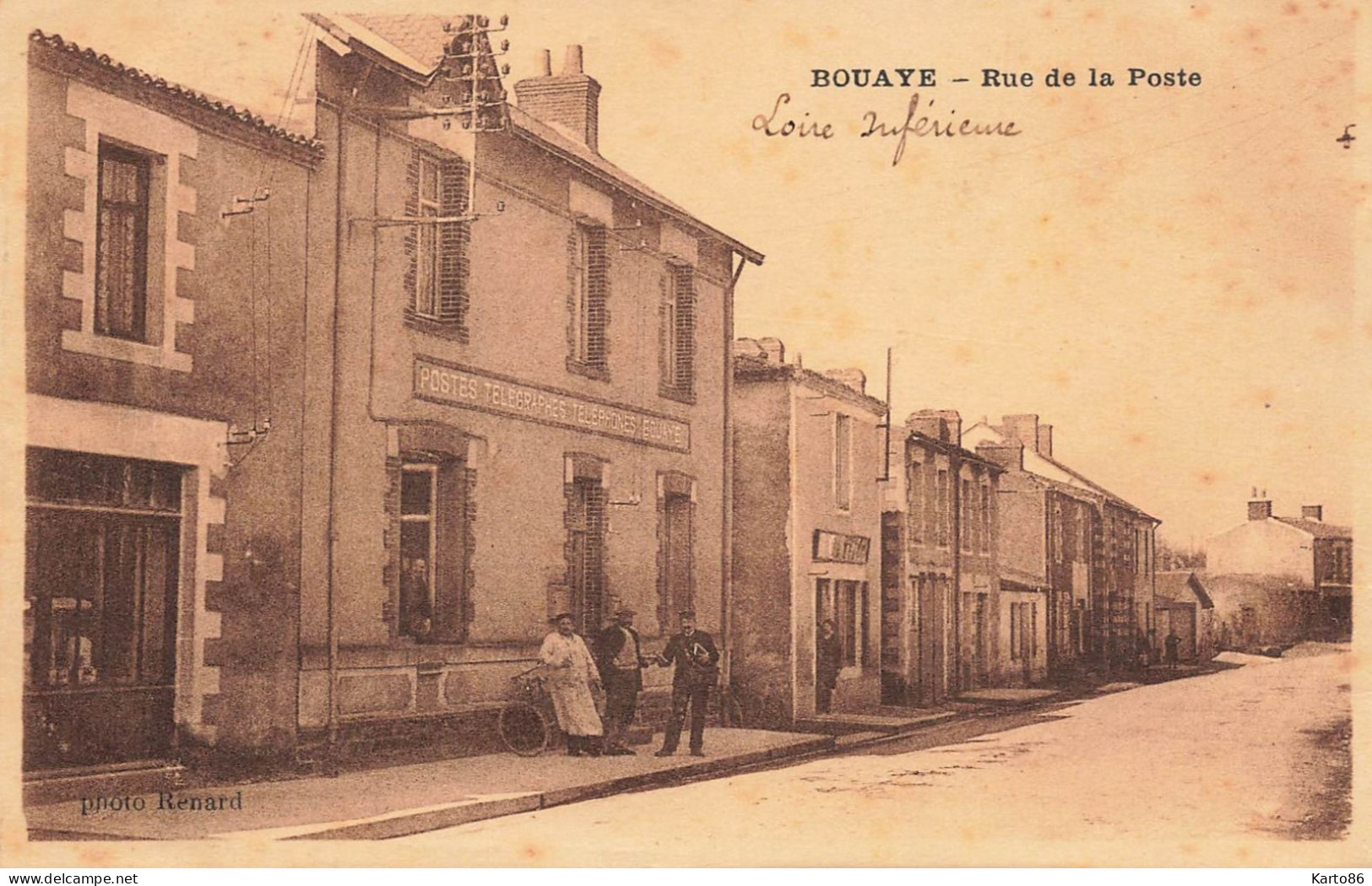 Bouaye * Rue De La Poste * Villageois - Bouaye