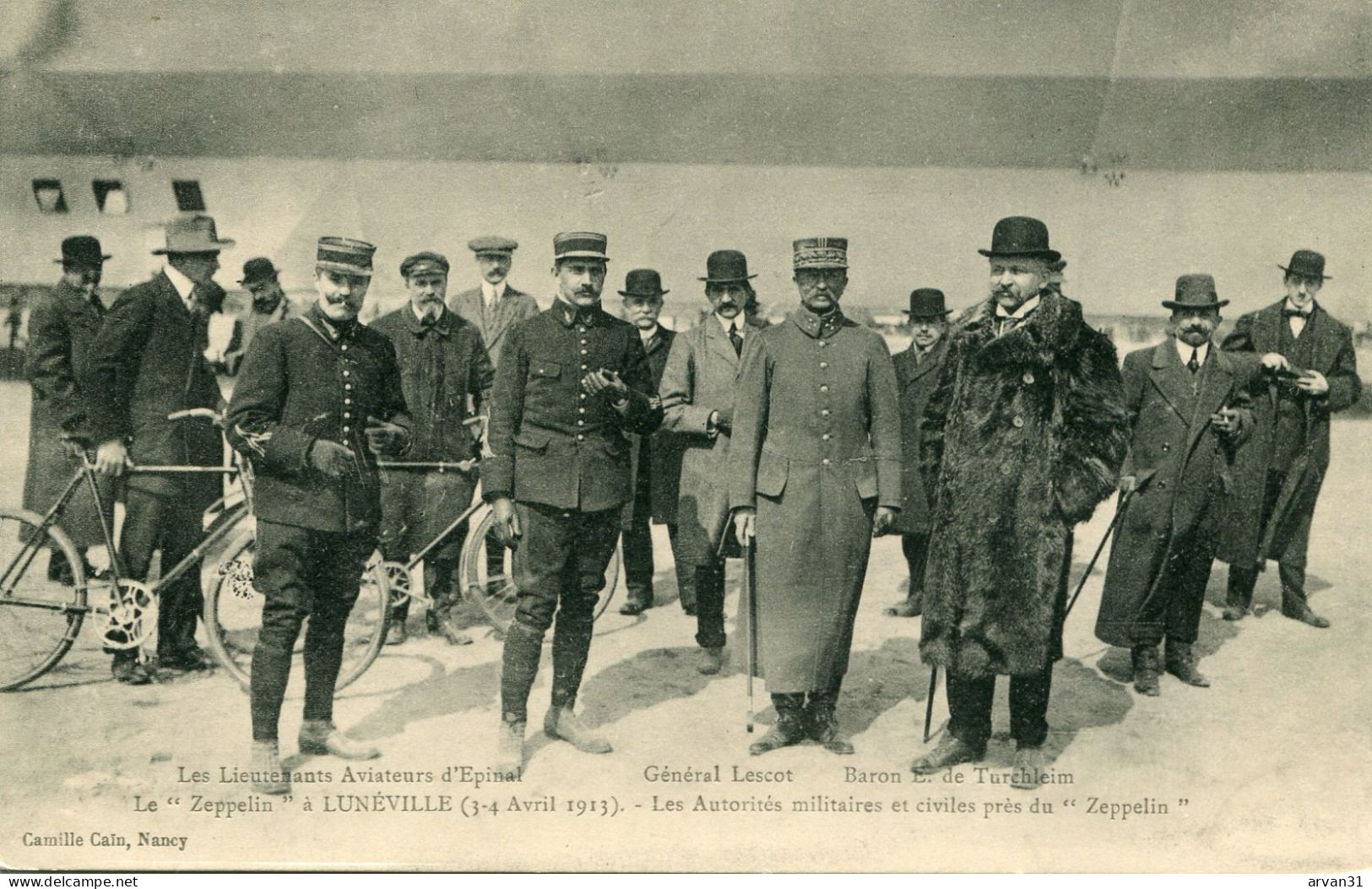 LE ZEPPELIN à LUNEVILLE (54) - LES AUTORITES MILITAIRES Et CIVILES  - - Zeppeline