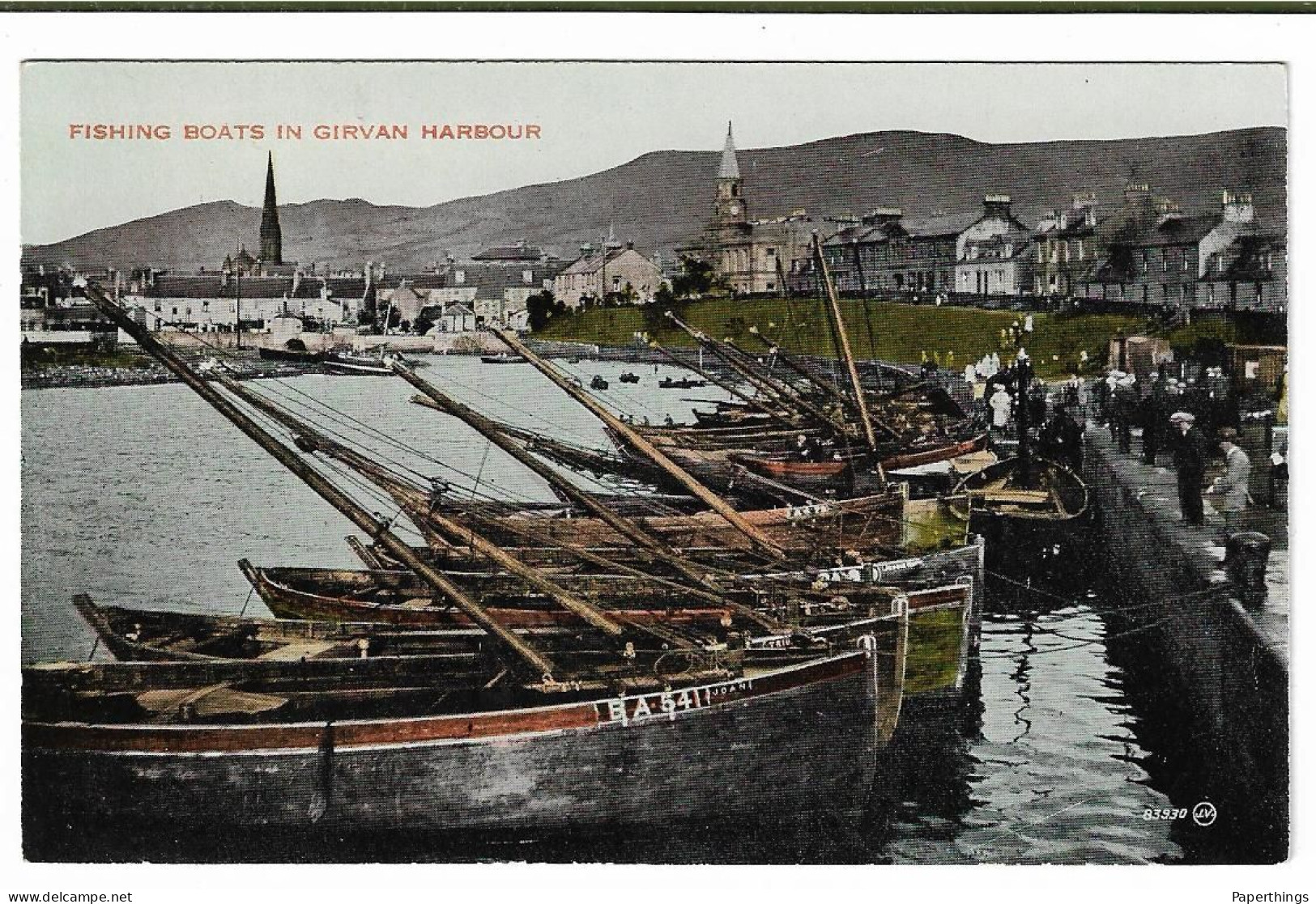 Postcard, Scotland, Ayrshire, Girvan, Fishing Boats In Harbour, Houses, People. - Ayrshire