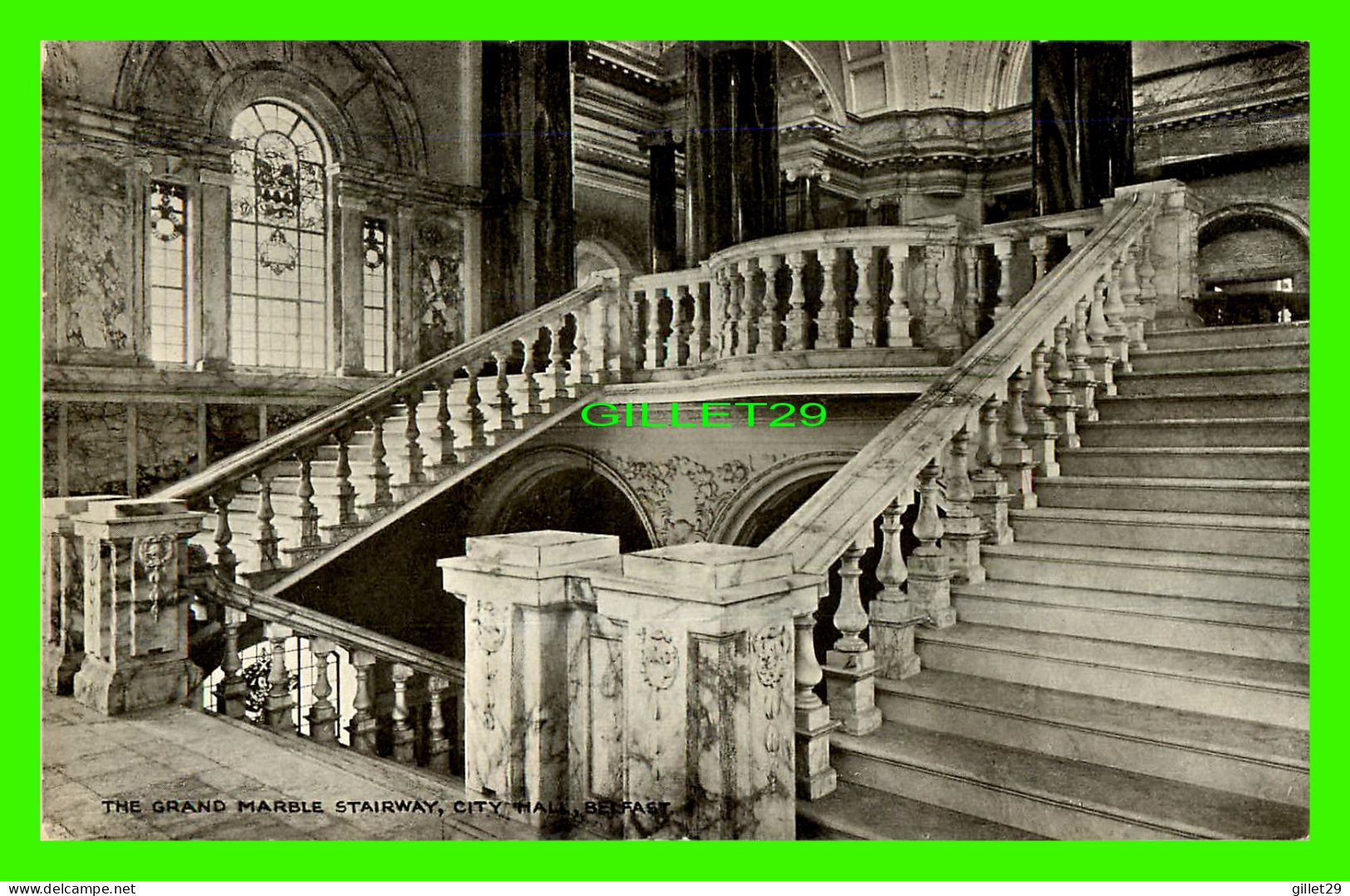 BELFAST, IRLANDE DU NORD - THE GRAND MARBLE STAIRWAY, CITY HALL - SIGNAL SERIES - - Belfast