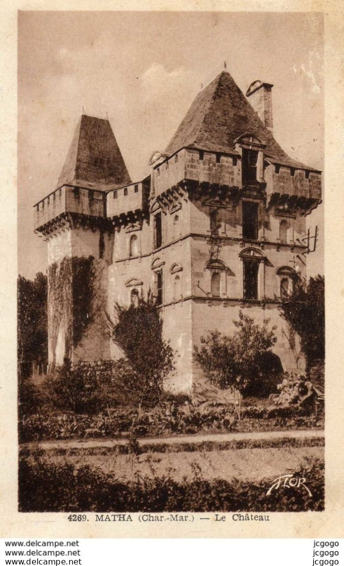 MATHA  Le Château - Matha