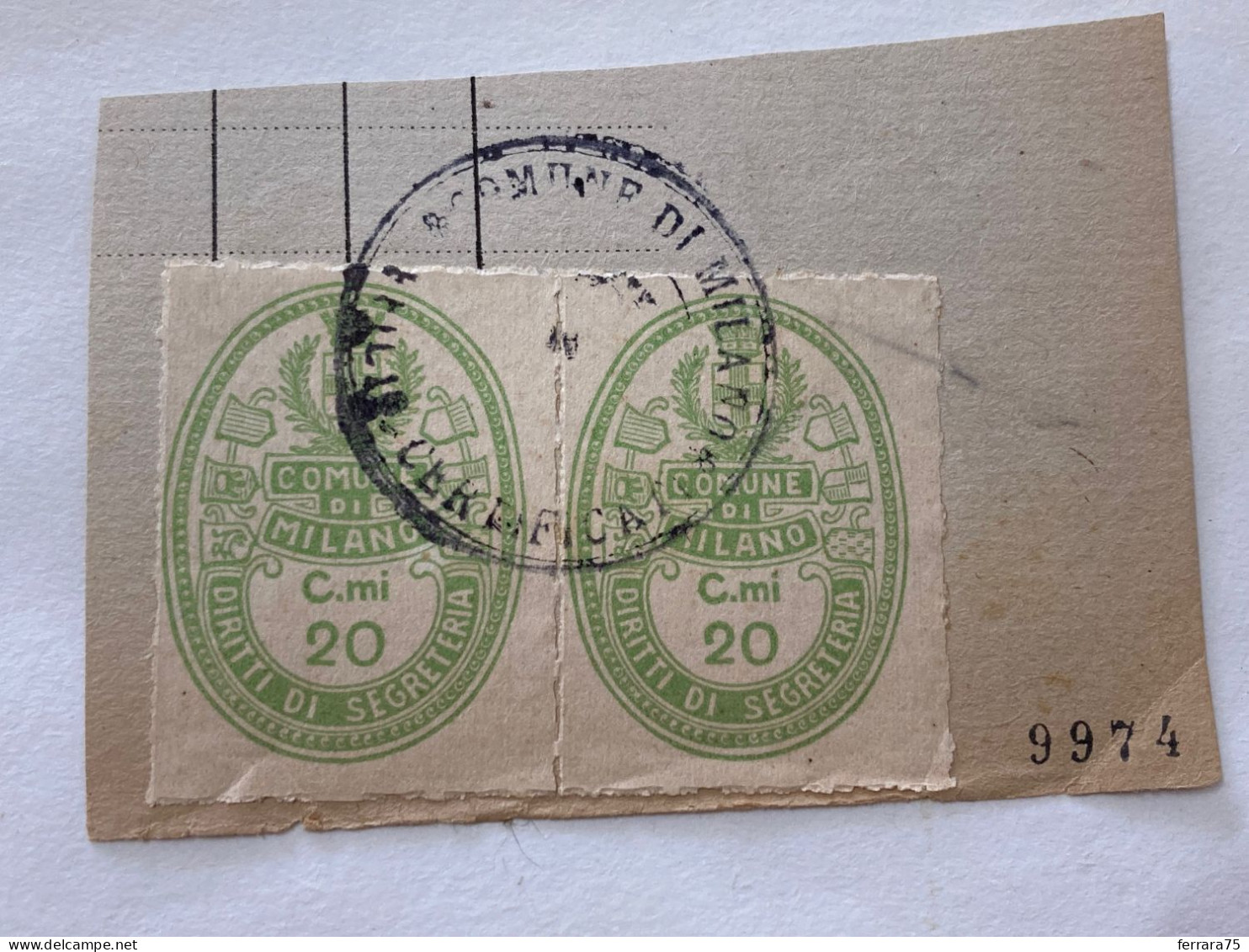 MARCA DA BOLLO SU FRAMMENTO DIRITTI DI SEGRETERIA  COMUNE DI MILANO-1 - Revenue Stamps