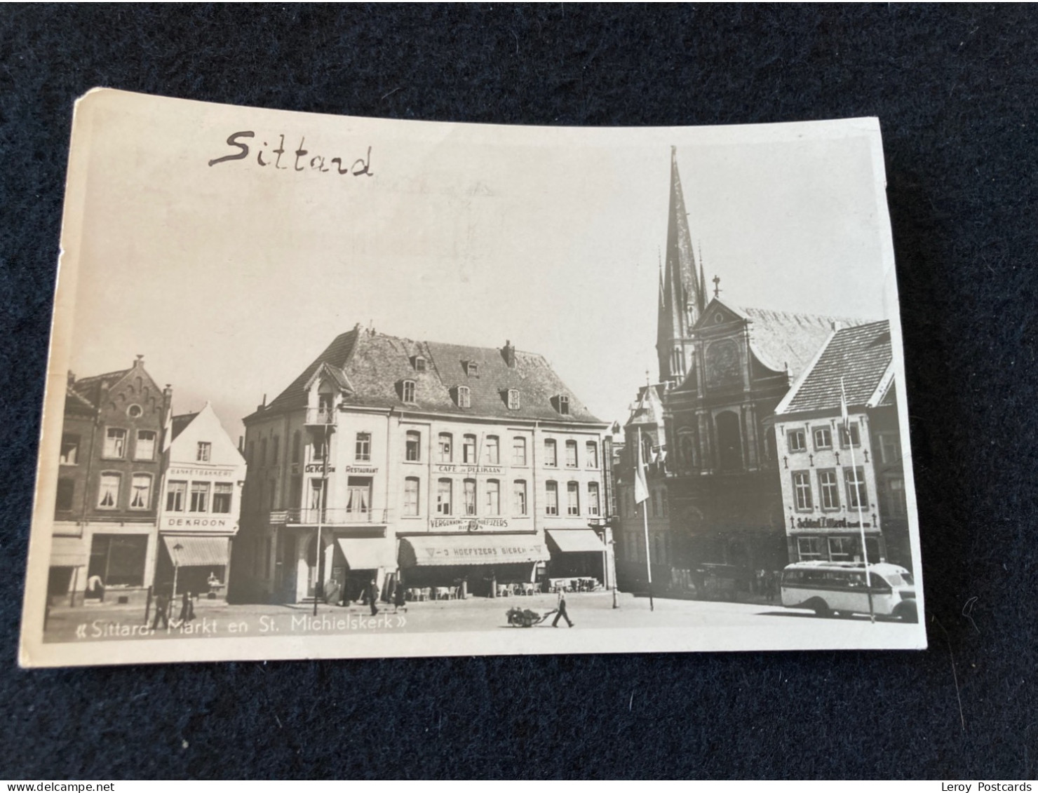 #0670 Sittard Markt En St Michielskerk En Bus - Sittard