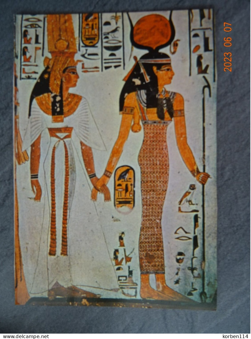 TOMB OF QUEEN NEFERTARI - Museos