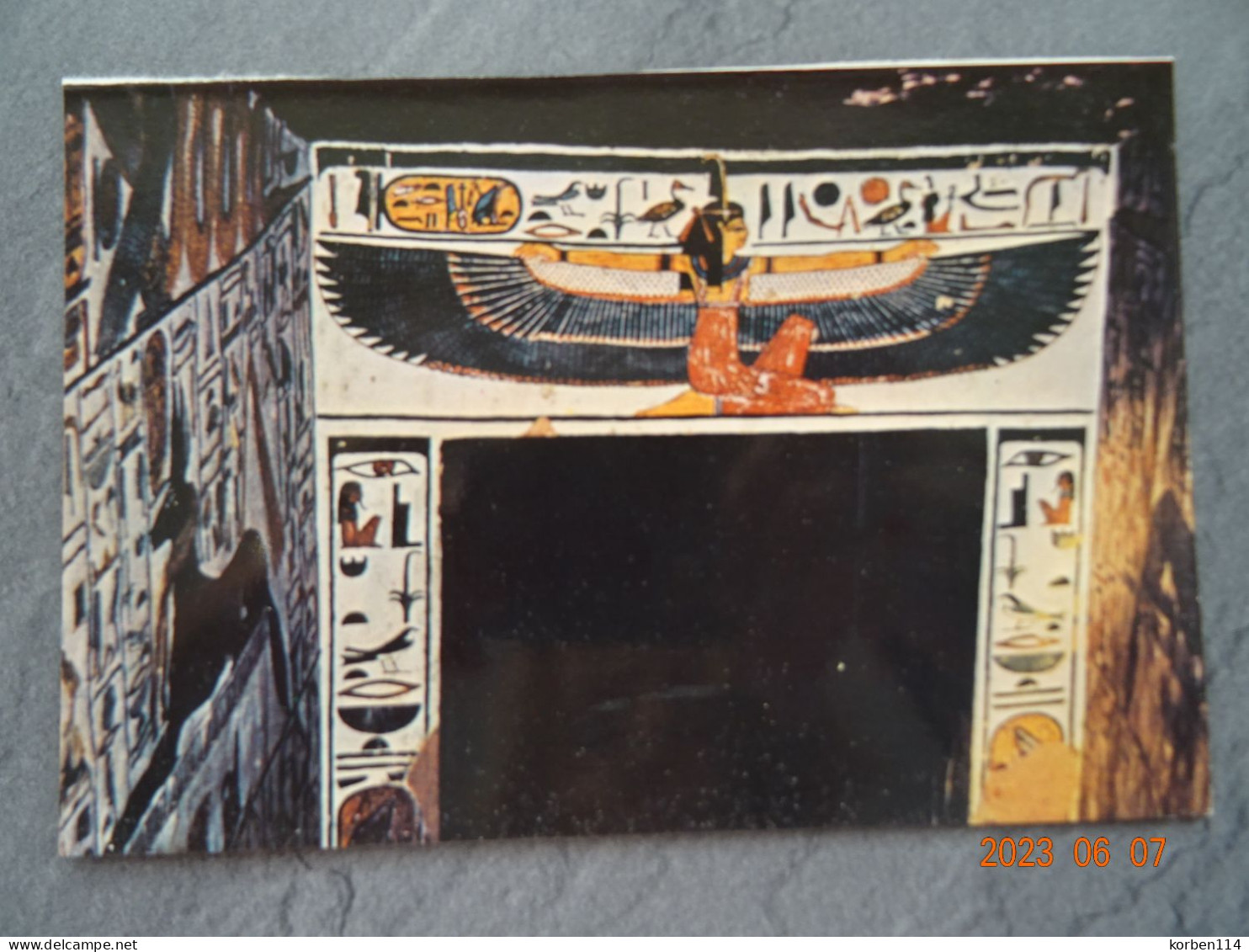 TOMB OF QUEEN NEFERTARI - Museen