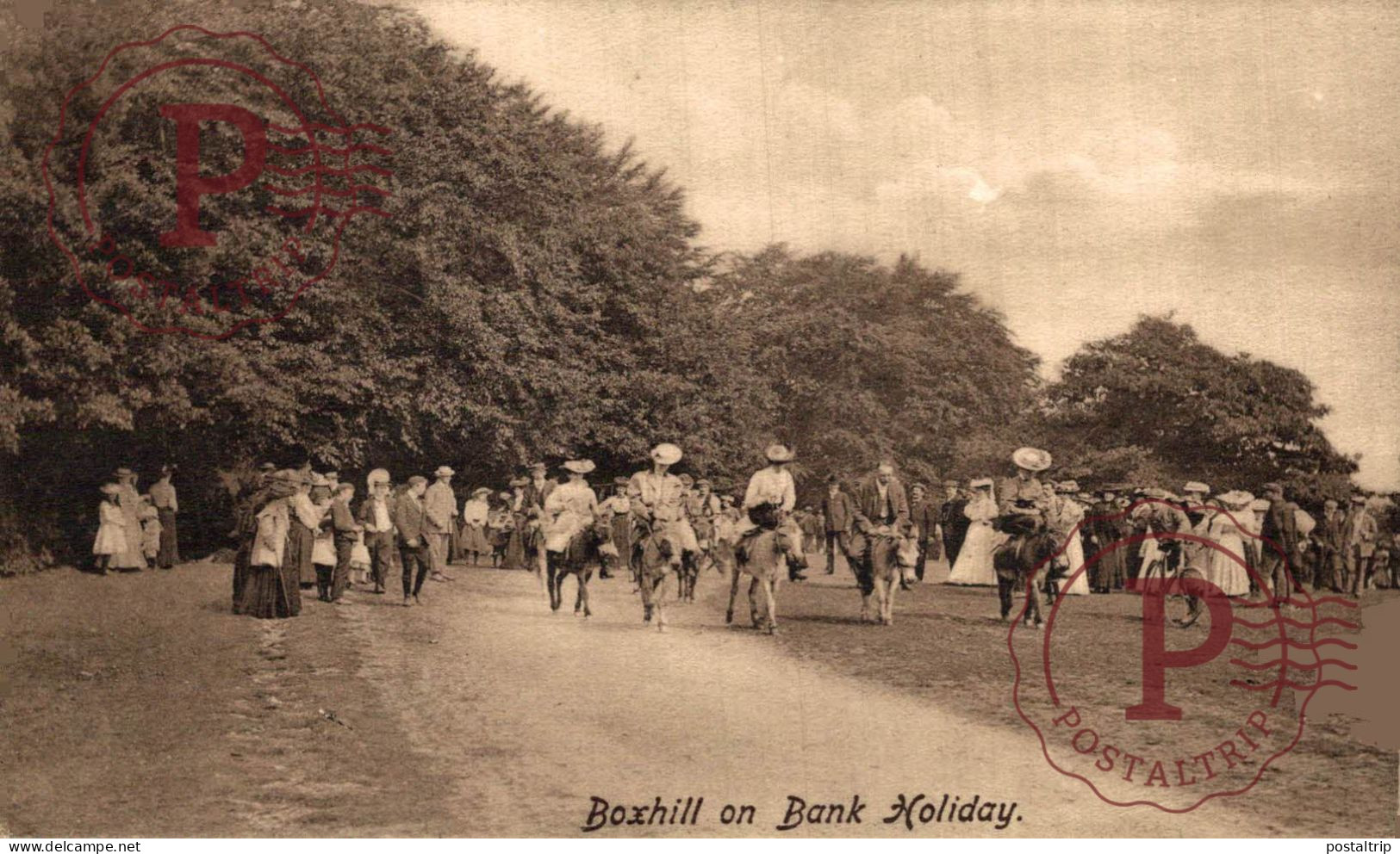 UK. DORKING - BOXHILL ON BANK HOLIDAY - Surrey