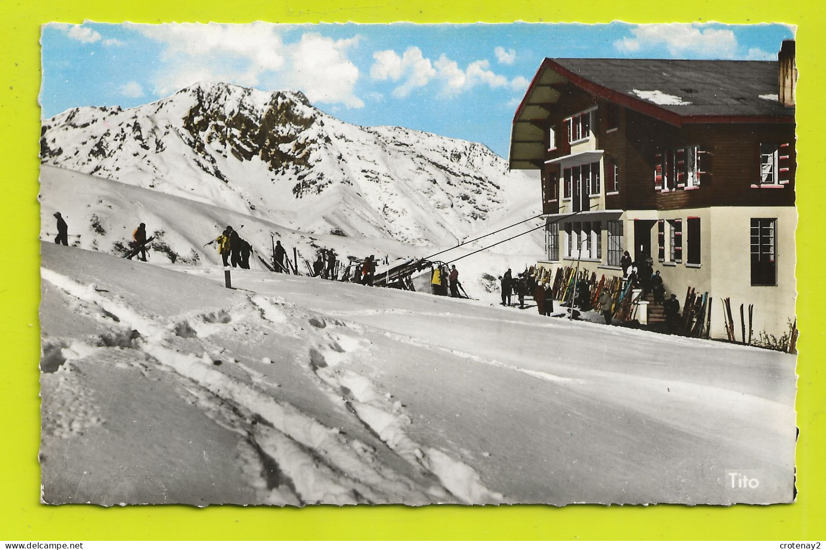 65 VALLEE D'AURE SAINT LARY N°4124 Gare Supérieure Du Téléphérique Au Pla D'Adet Massif De L'ARBIZON Skieurs En 1963 - Vielle Aure