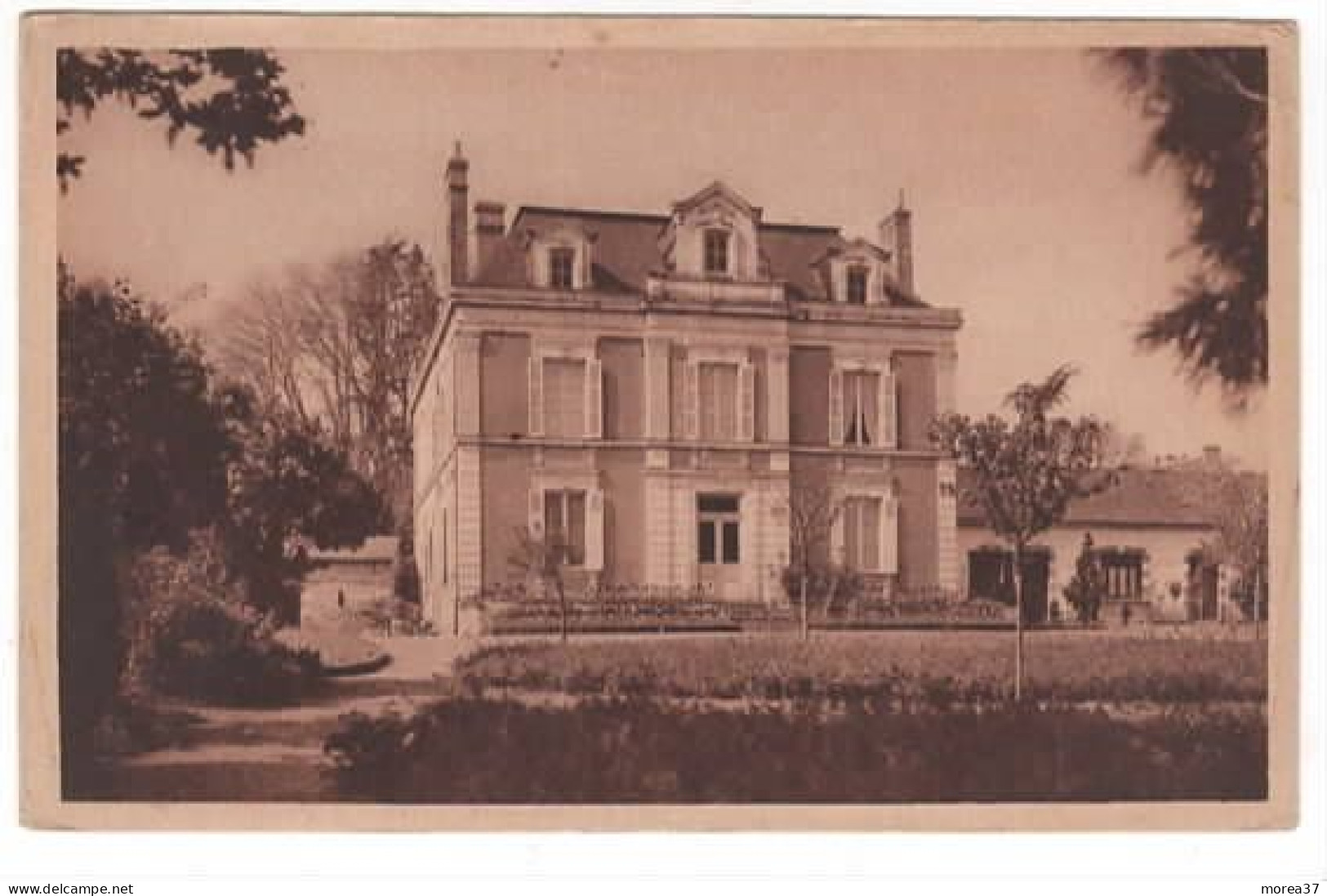 CHATEAUNEUF SUR SARTHE  La Fraternel Maison De Retraite Des Voyageurs Et Des Représentants - Chateauneuf Sur Sarthe