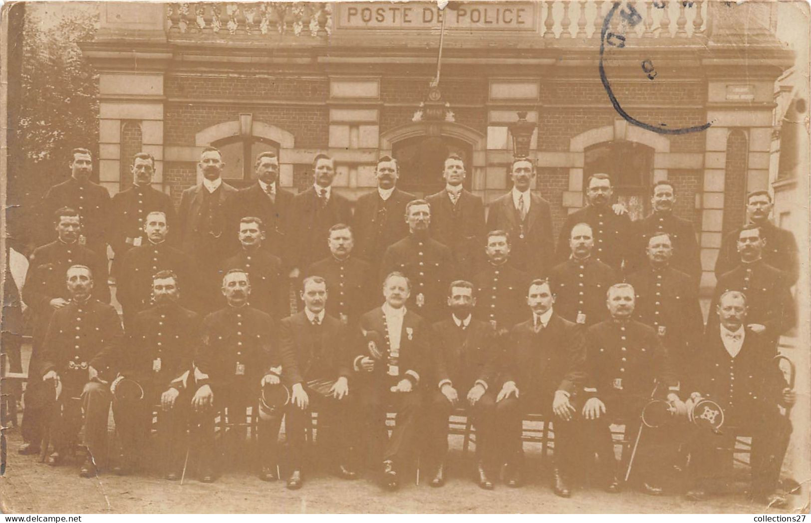 PARIS- CARTE-PHOTO- POSTE DE POLICE GROUPE DE POLICIERS - Paris (06)