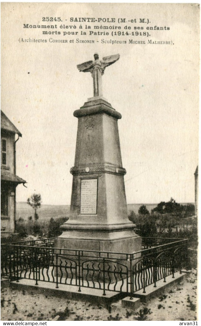 SAINTE POLE (54) - MONUMENT ELEVE à La MEMOIRE De Ses ENFANTS MORTS Pour La PATRIE -- 1914 -1918 --- - War Memorials