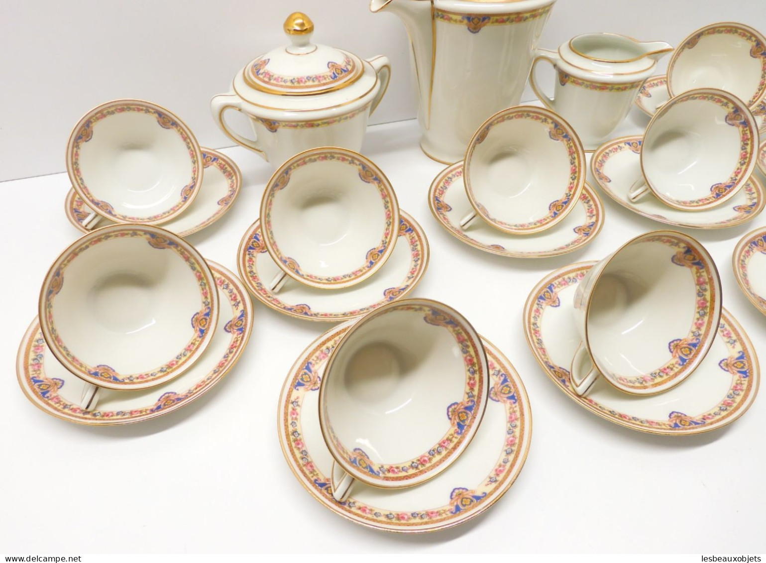 - JOLI SERVICE A CAFE ART DECO PORCELAINE LIMOGES 10 TASSES CAFETIERE SUCRIER  E