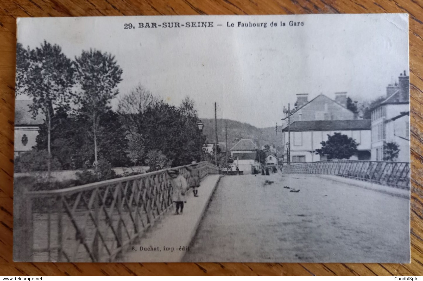 Bar Sur Seine - Le Faubourg De La Gare - Bar-sur-Seine