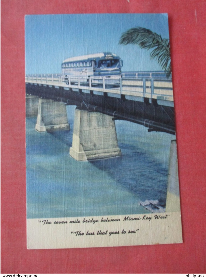 Bus The Seven Mile Bridge Between Miami _ Key West.  Florida > Miami  Ref 6102 - Miami