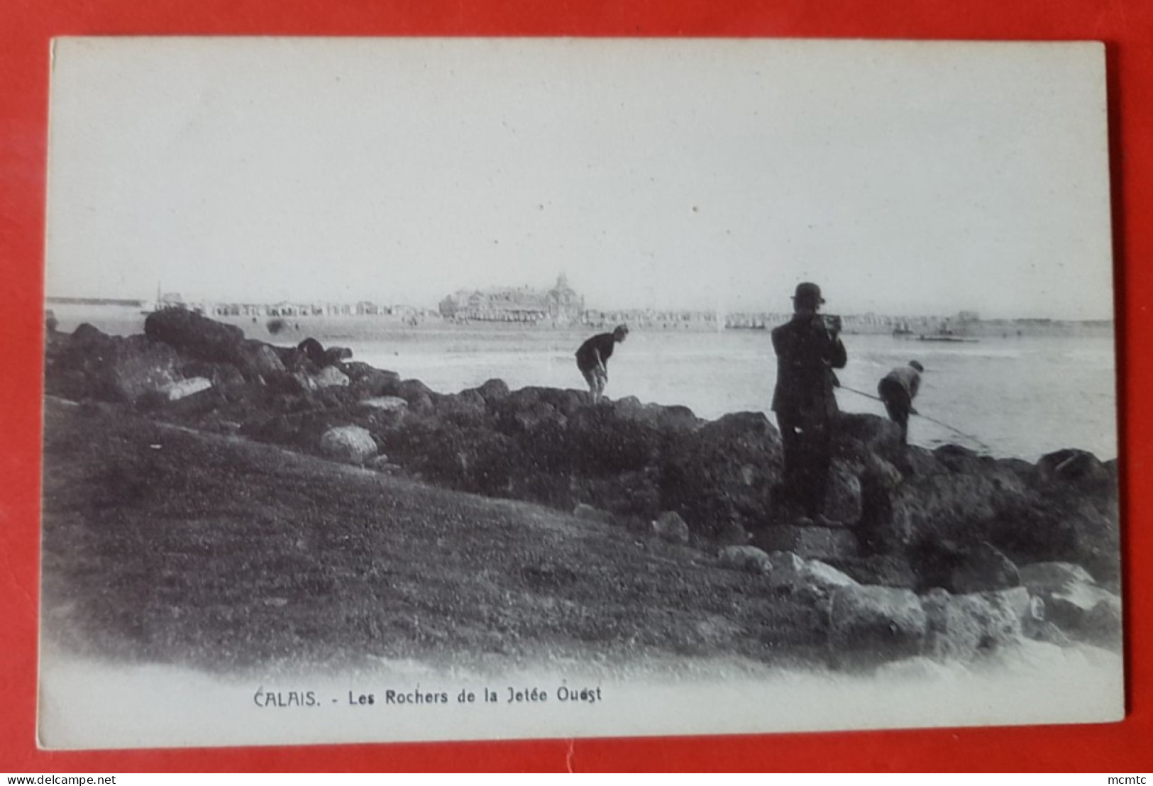 CPA - St Aubin - La Plage Et Les Villa Calais - Les Rochers De La Jetée Ouest - Calais