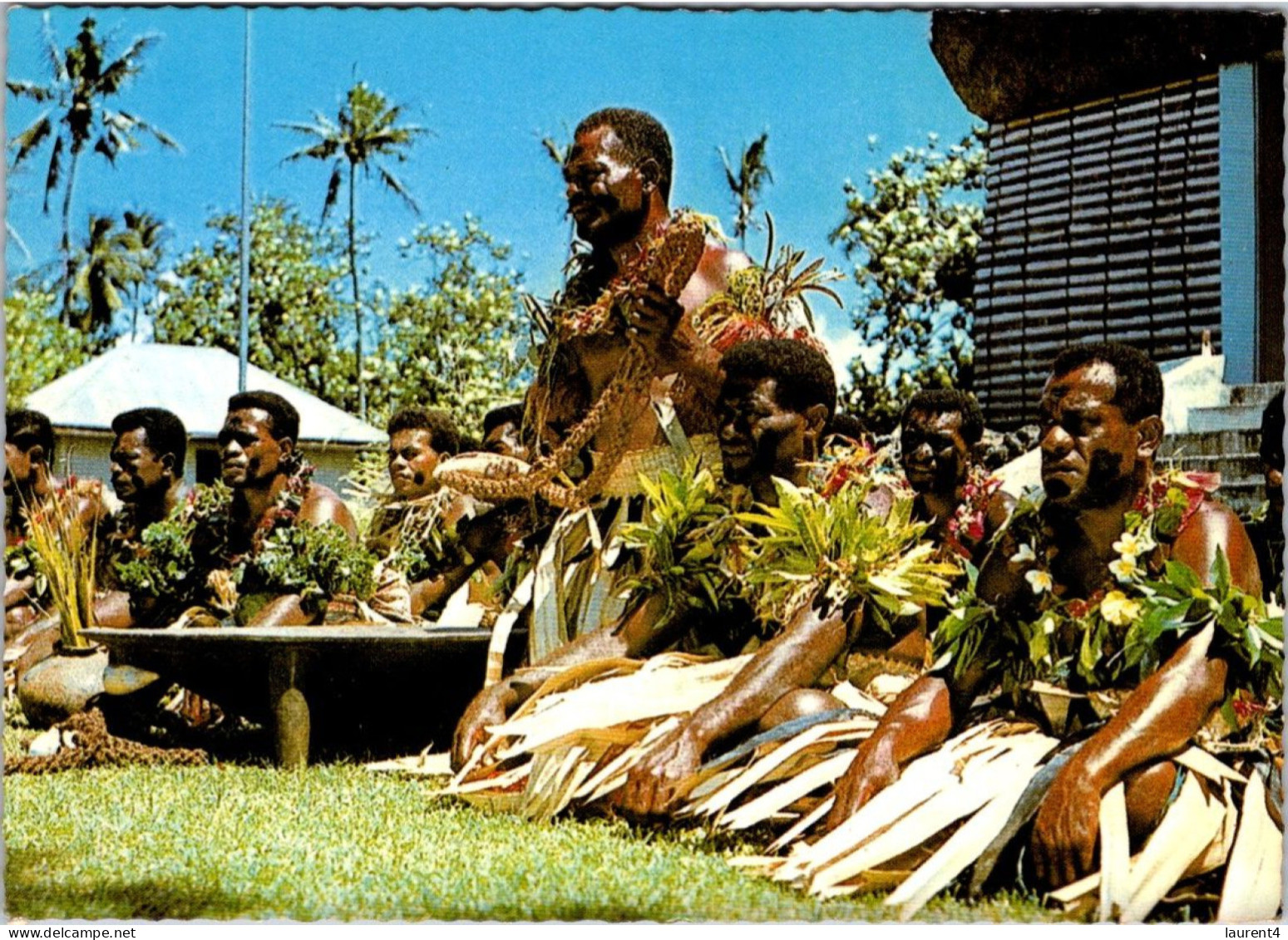 (3 R 41) Fiji Whale's Tooth Ceremony - Fidji