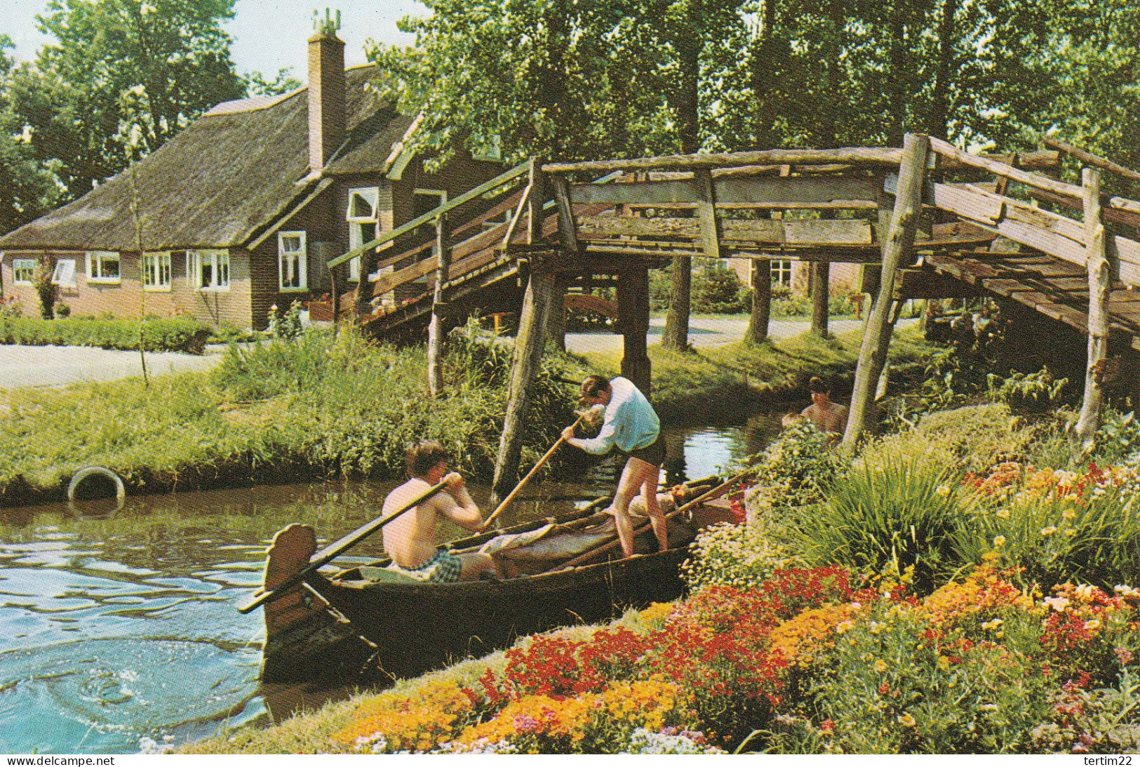 GIETHOORN . PAYS BAS . - Giethoorn