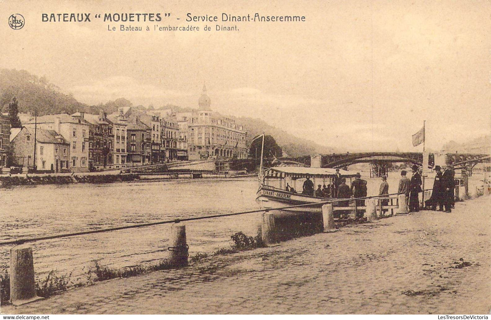 BELGIQUE - Dinant - Le Bateau à L'embarcadère De Dinant - Bateaux " Mouettes " - Services.. - Carte Postale Ancienne - Dinant