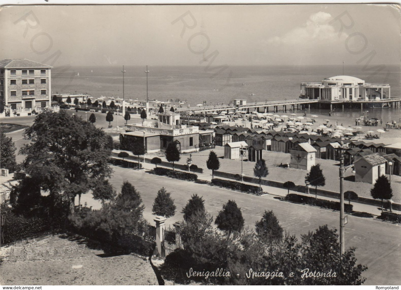 CARTOLINA  SENIGALLIA,ANCONA,MARCHE-SPIAGGIA E ROTONDA-MARE,SOLE,ESTATE,VACANZA,BARCHE,BELLA ITALIA,VIAGGIATA 1954 - Senigallia