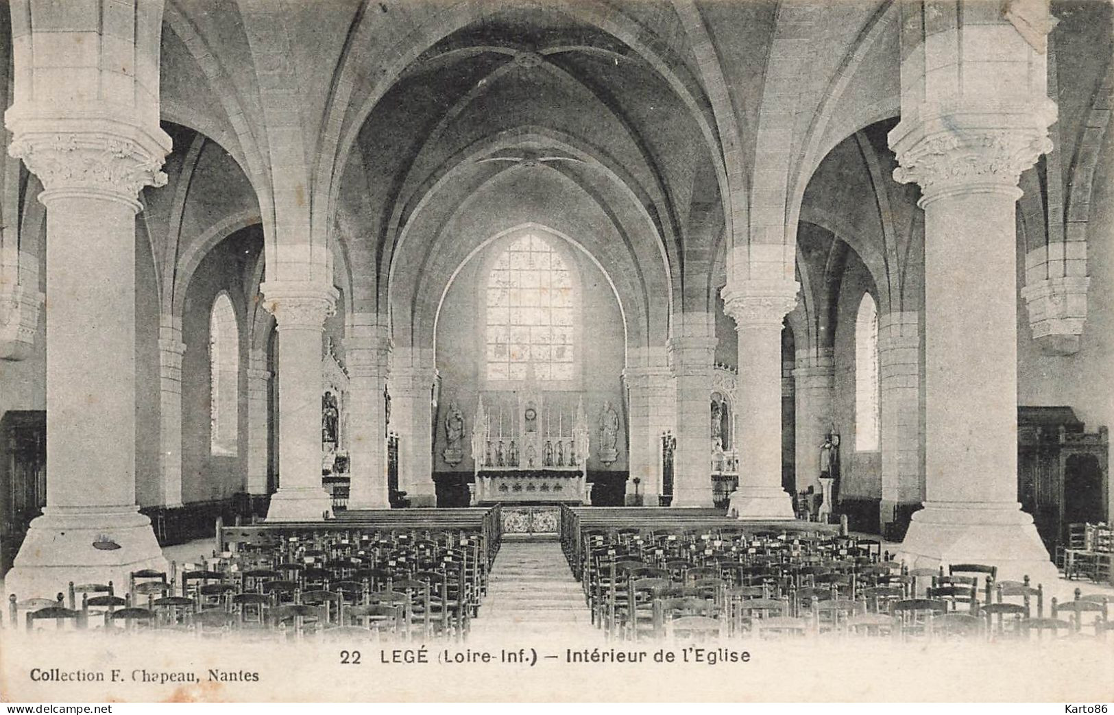 Legé * Intérieur De L'église Du Village - Legé