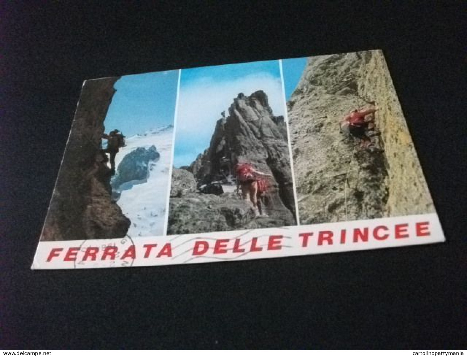 ALPINISTI IN ARRAMPICATA FERRATA DELLE TRINCEE  GRUPPO PADON DOLOMITI - Climbing