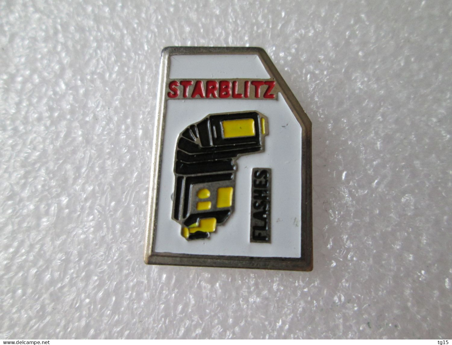 PIN'S  PHOTOGRAPHIE  STARBLITZ   FLASHES - Photography