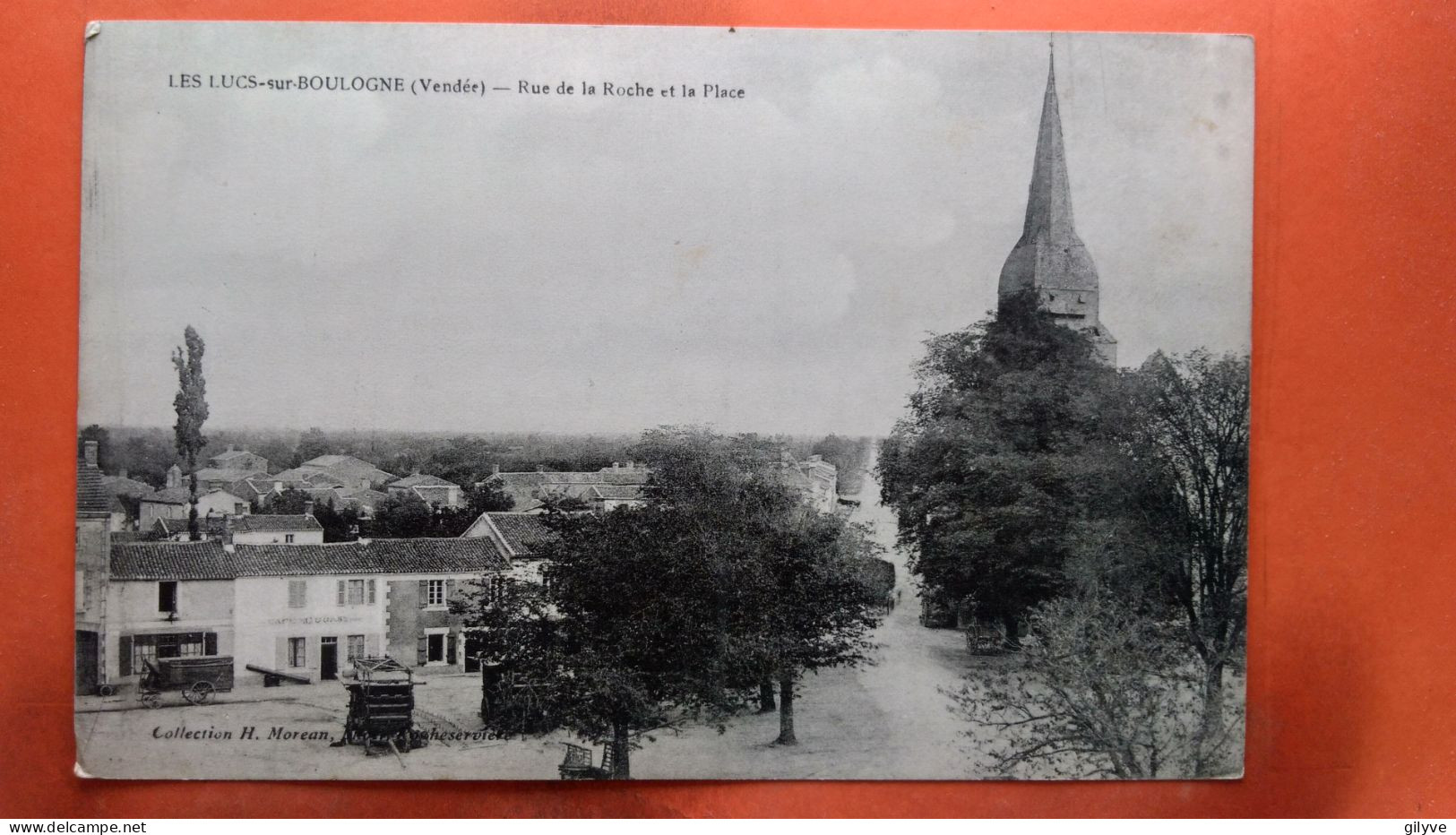 CPA (85) Les Lucs Sur Boulogne. Rue De La Roche Et La Place.     (AB.1078) - Les Lucs Sur Boulogne