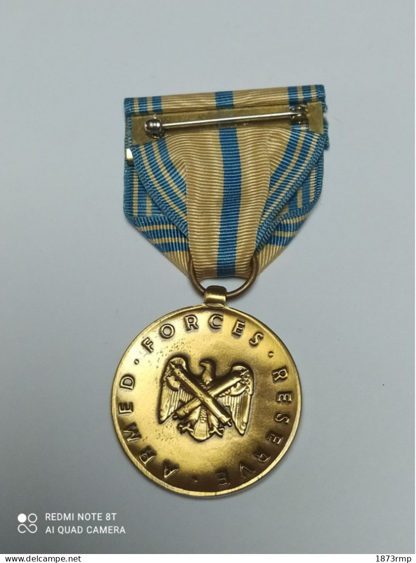 MEDAILLE USA ARMED FORCES RESERVE, VARIANTE AIGLE FAISCEAU - Etats-Unis