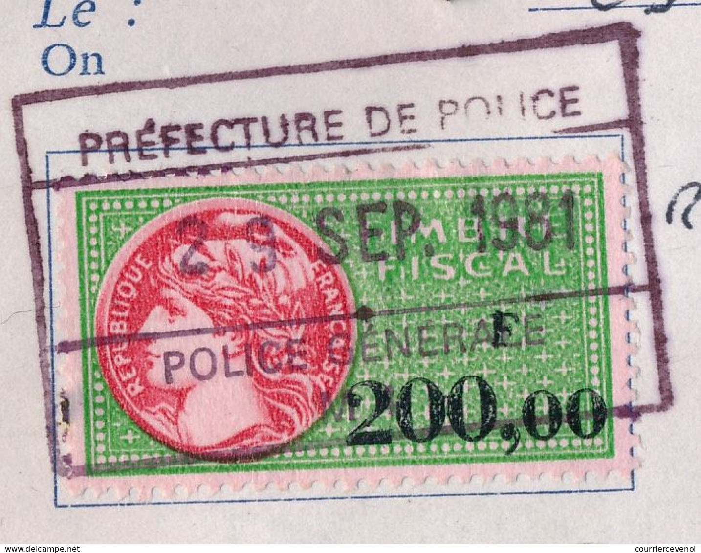 FRANCE / EGYPTE - Passeport émis à Paris 1981 (Fiscal 200,00F) + Fiscaux Egyptiens / Ambassade Egypte à Paris 1984 - Briefe U. Dokumente