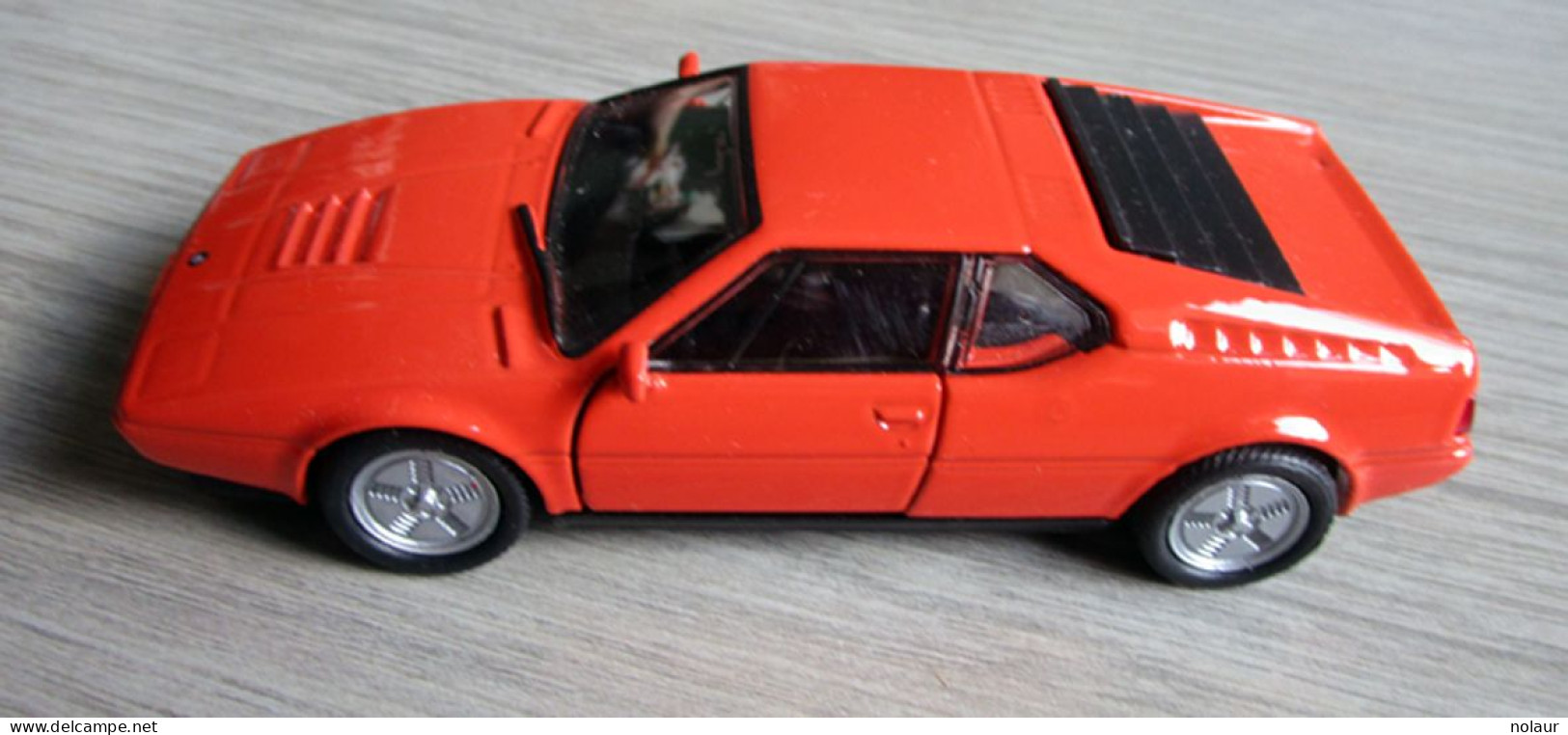 BMW M1  - Welly  1/36 ème - Welly