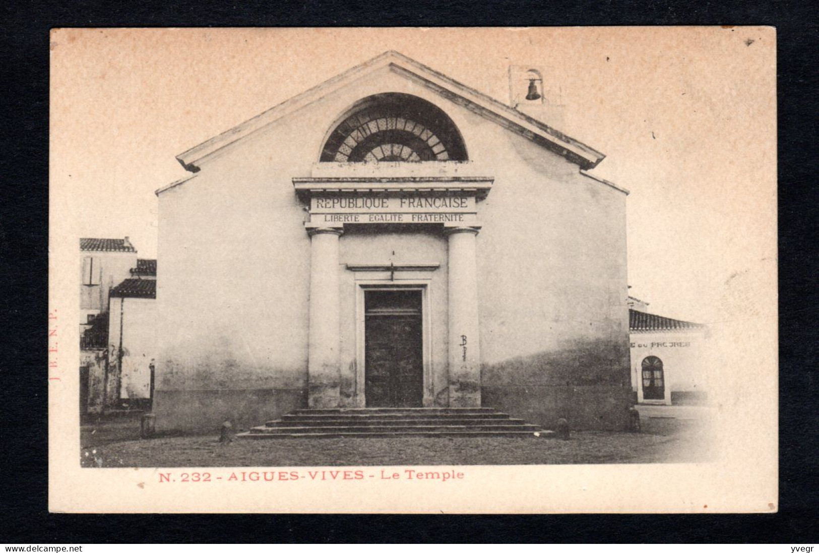 N° 232 - AIGUES-VIVES (30 Gard) Le Temple - Aigues-Vives