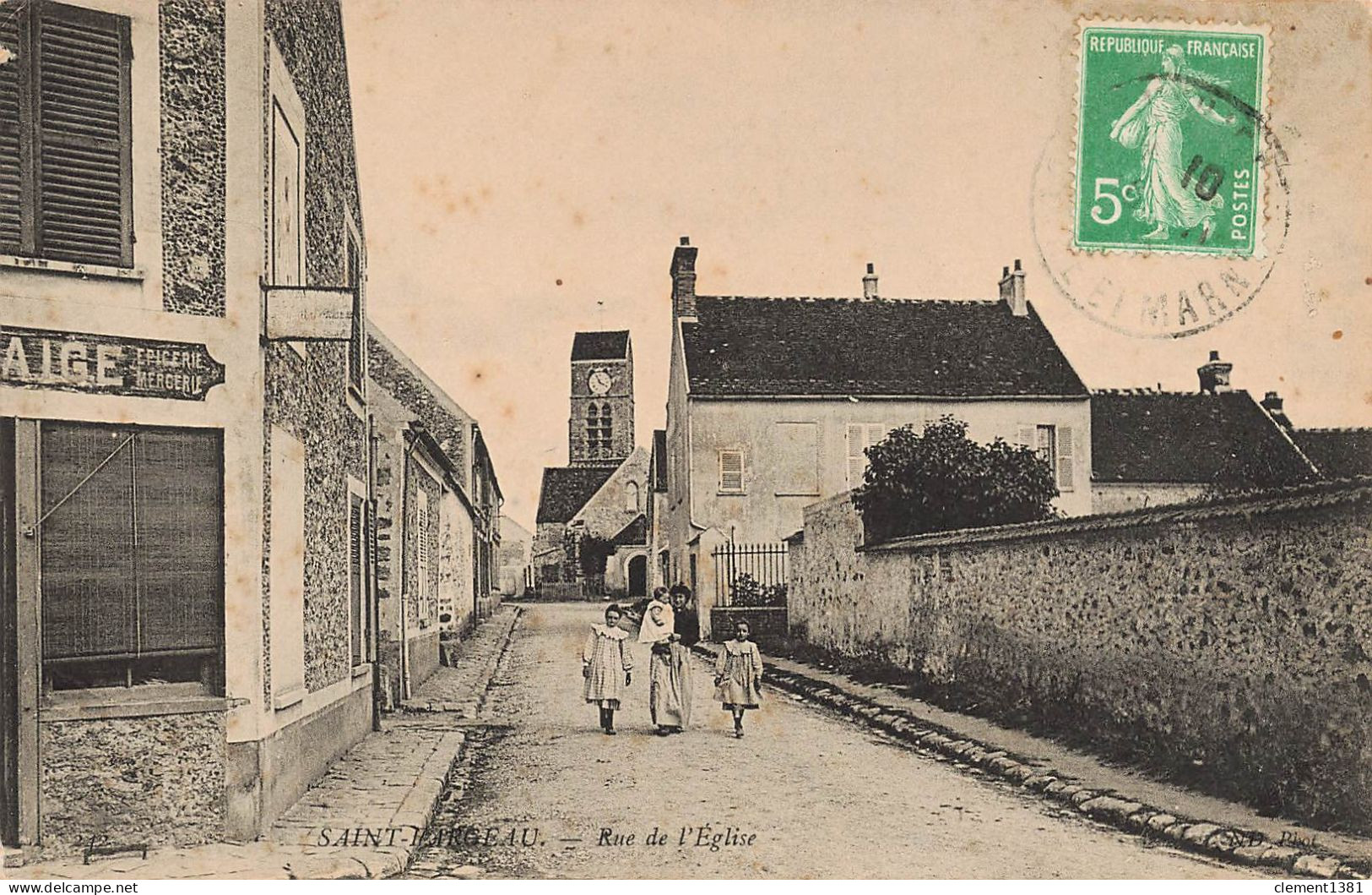Saint Fargeau Rue De L'eglise - Saint Fargeau Ponthierry