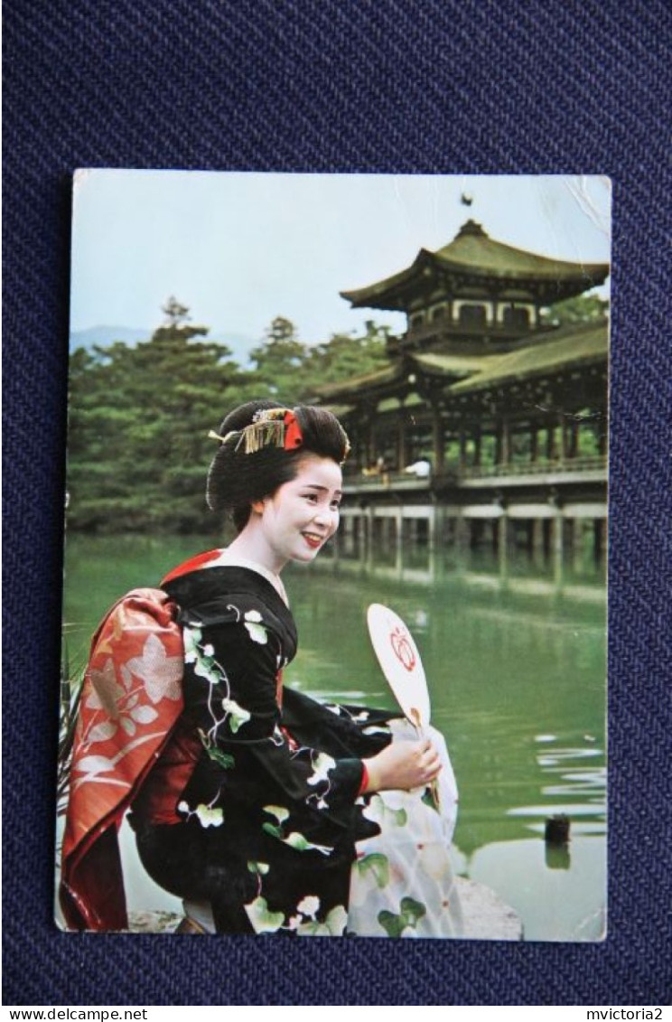 MAIKO GIRL In KYOTO - Kyoto