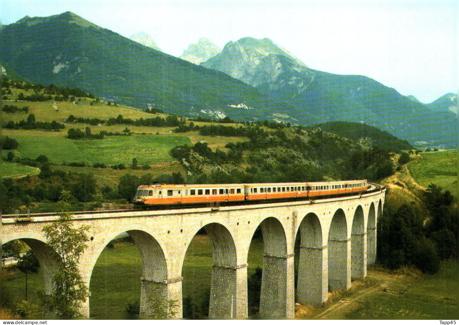 Carte Postale > Train > Les Caractéristiques Sont En Gros Sur La 3 Ième Images  >  Réf: T V 15/30 > - Ouvrages D'Art