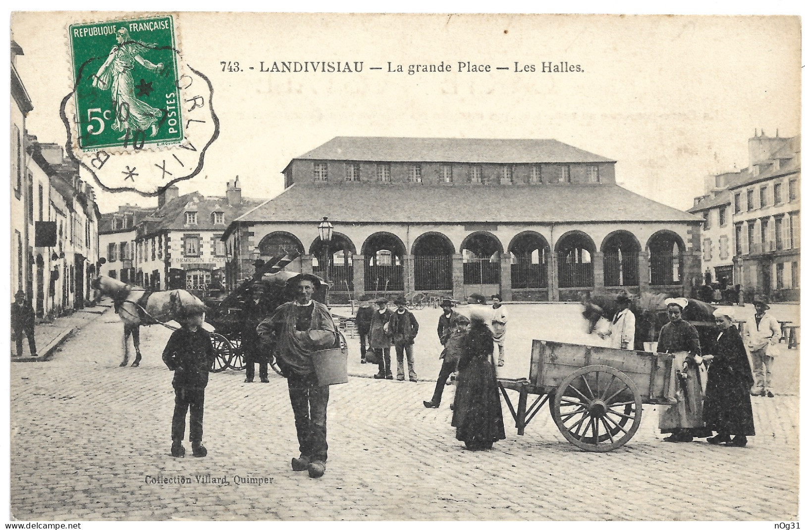 29 - La Grande Place - Les Halles - Landivisiau