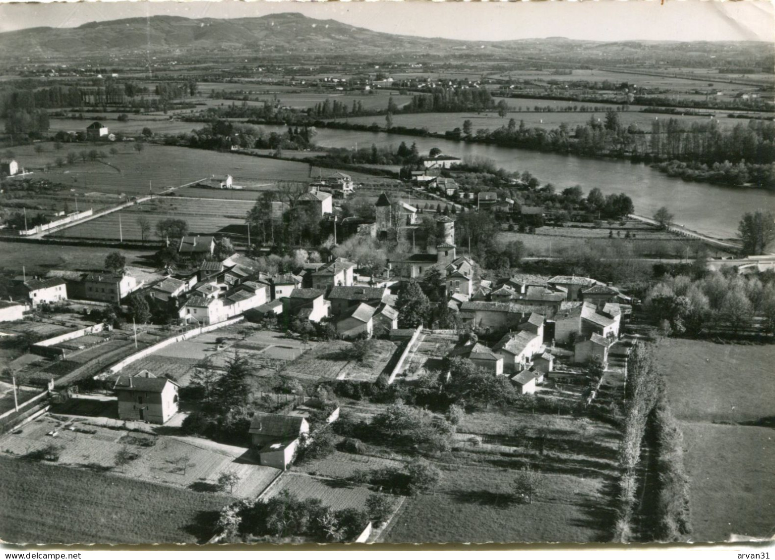 ENVIRONS D' ANSE - VUE AERIENNE Sur Le VILLAGE De SAINT  BERNARD Et La VALLEE De La SAÔNE - CLICHE RARE - - Anse