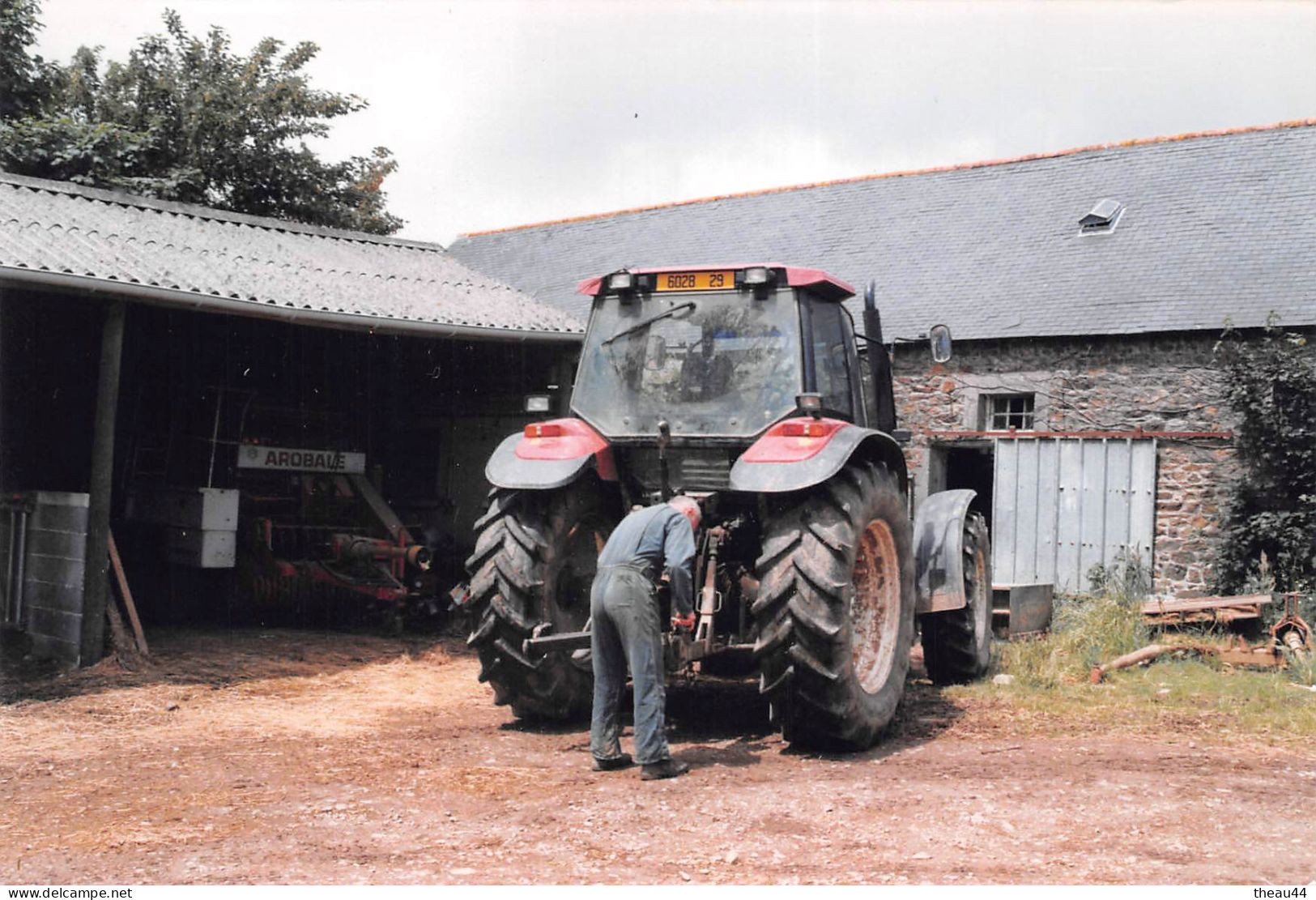 ¤¤   -   AGRICULTURE  -  Lot De 2 Clichés D'un TRACTEUR  -  Agriculteur, Ferme       -   ¤¤ - Traktoren