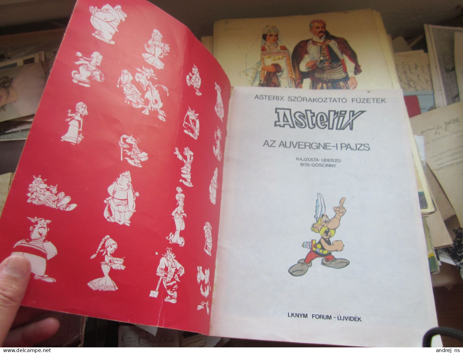 Asterix Az Auvergne - I Pajzs Serbian Edition In Hungarian Forum Ujvidek Novi Sad - Stripverhalen & Mangas (andere Talen)